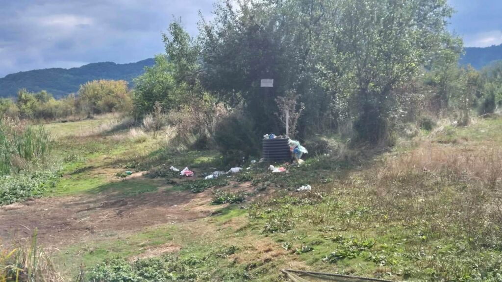 Otpad uz vegetaciju na području Crkvenjaka